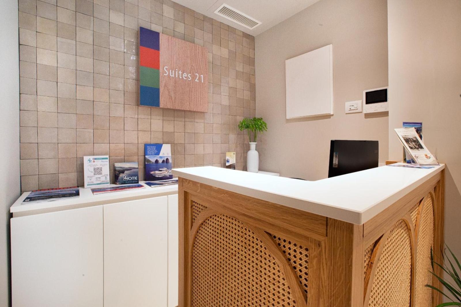 Estate4Home - Suites 21 Sorrento Eksteriør bilde